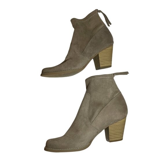 NEW Dolce Vita DV8 Tan Suede Boots w/ Stretch Sz. 10 - Picture 2 of 5